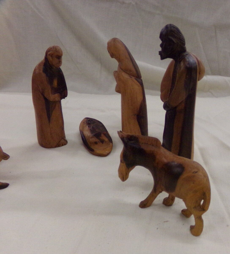 Vintage Hand Carved Wooden Nativity 8 Piece Wood Set ~ Unbranded - Picture 4 of 7