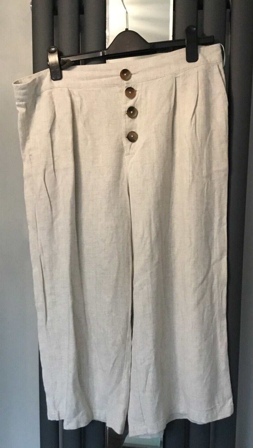 Peacocks. Ladies linen mix crop trousers. Oatmeal. Size 14, Buttons, Summer