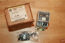 ALLEN BRADLEY 700-RT00N200A1 TIMING RELAY .05 - 120 SEC