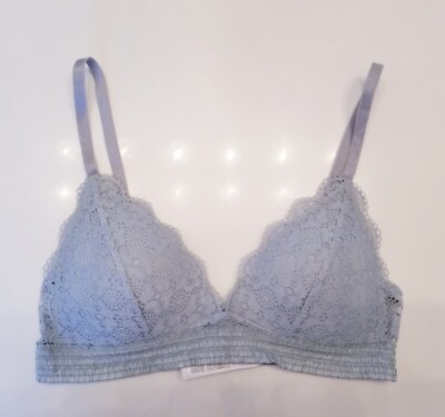 H&M 32B Bra Lace Wireless Padded Back Closure Seafoam Cute 