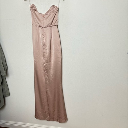 Neu mit Etikett Emelie Nude Champagner Satin trägerloses Kleid am nächsten Arbeitstag Maxikleid Größe Small - Bild 8 von 10