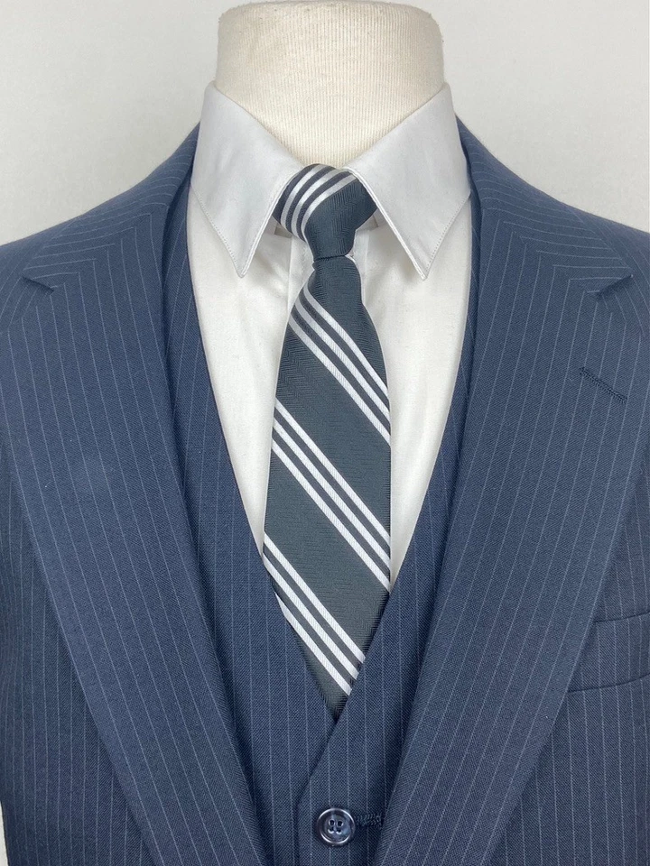 VINTAGE Mens 43R Navy Stripe Soft 3 Piece Suit With Vest & Dress Pants 36x29 - Image 3 of 4