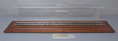 Lionel 6-24144 CCII Pennsylvania Sharknose Display Case LN