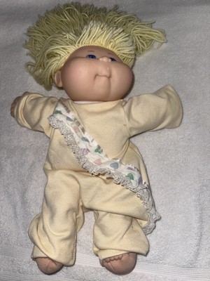 Vintage Cabbage Patch 1997 Doll Blonde Yarn Hair Blue Eyes