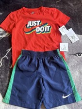 NWT NIKE BOY  S Dri-fit Sportswear T-shirt and Mesh Shorts 2-PIECE  Size 5  New