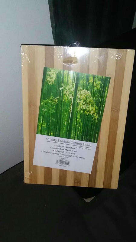 Quality Bamboo Cutting Board! Brand New! 9 1/2" X 13 1/4" X 5/8"