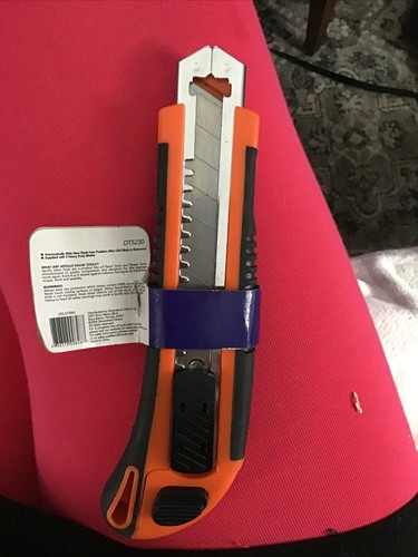 Apollo Value Tools Heavy Duty Snap Off Utility Knife With 3 Blades New - Picture 2 of 2