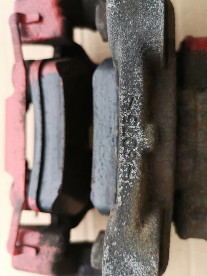 Mercedes Benz R320 2006 W251 pinza de freno completa pasajero trasero lado izquierdo Foto 4 de 4