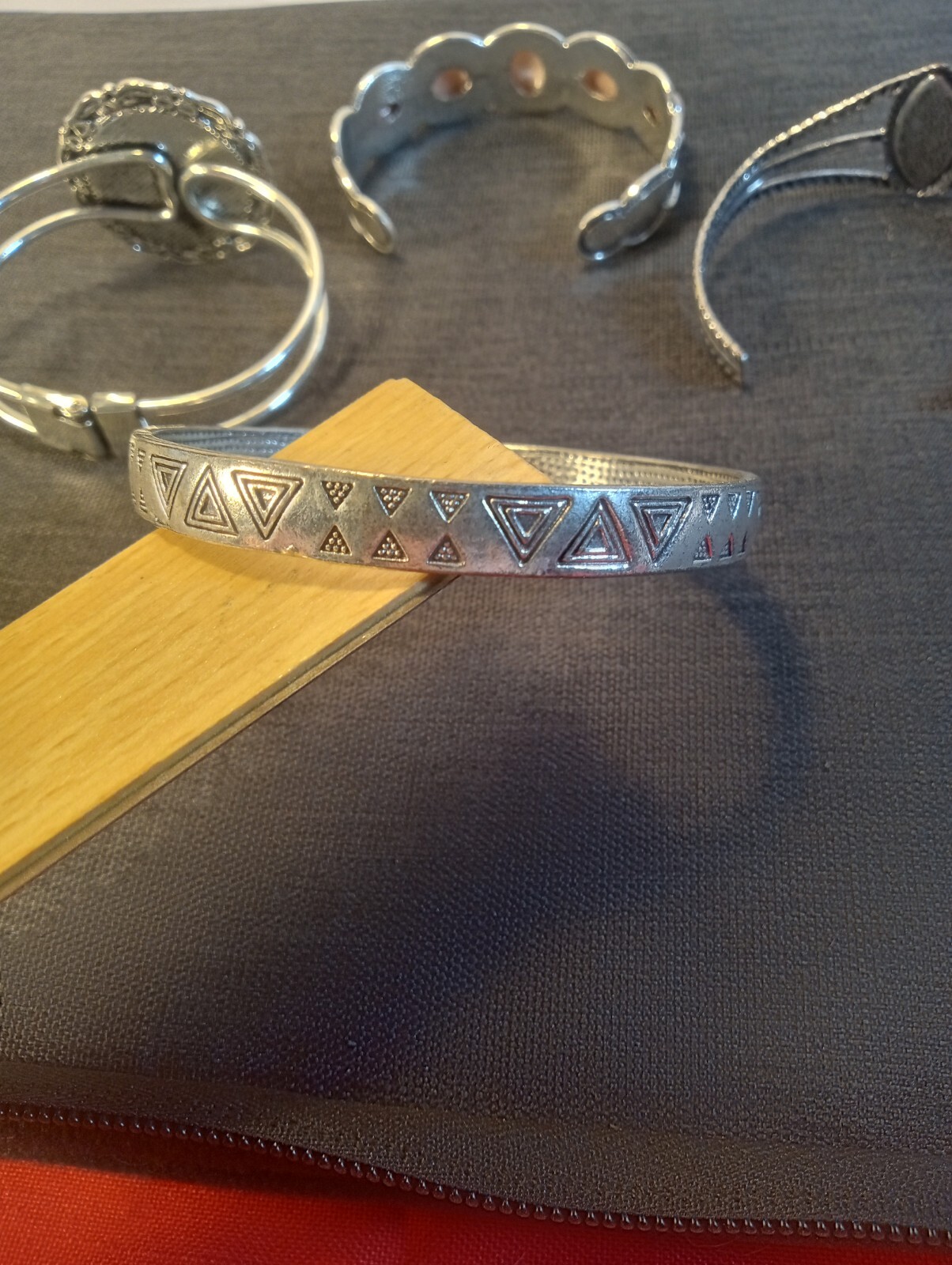 BANGLE BRACELETS / 4 PIECE BUNDLE/ FAST SHIPPING - image 4