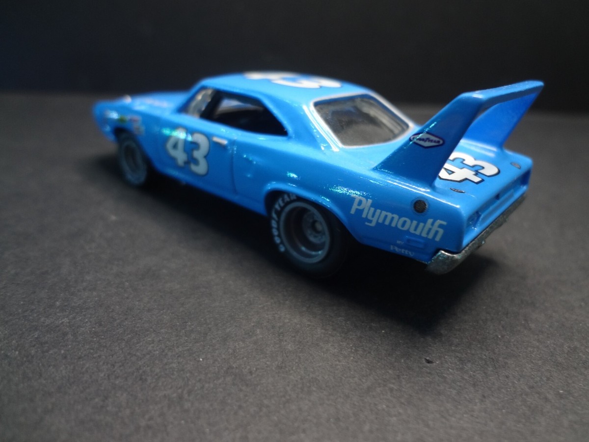 HW Hot Wheels Vintage Racing Plymouth Superbird #43 - Loose 1:64