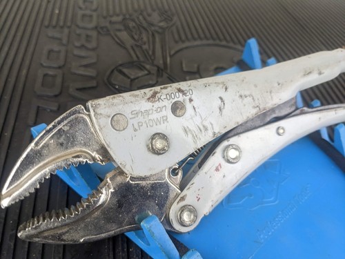 #az226 Snap On LP10WR 10" Curved Jaw locking pliers w/cutter - Picture 3 of 16