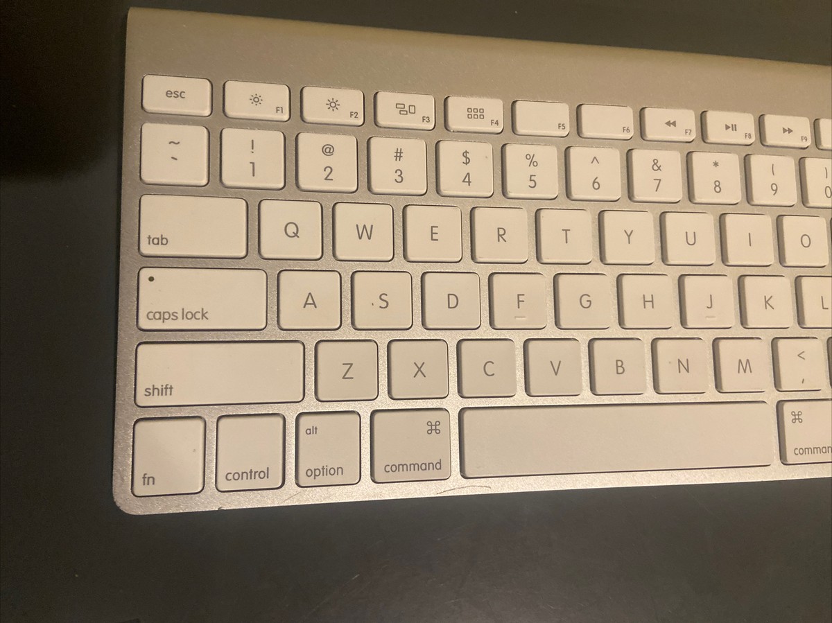 Apple Magic Keyboard A1314 wireless bluetooth keyboard