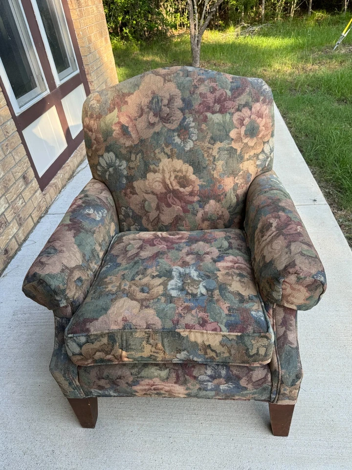 Sillón Ethan Allen Floral Tapizado Acento Sala de estar con fundas para reposabrazos! Foto 2 de 4