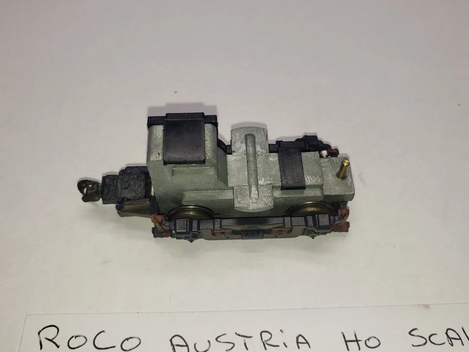 ROCO REAR DUMMY TRUCK HO Scale ROCO Alco FB Diesel Loco NO GEARS B UNIT - Image 2 of 4