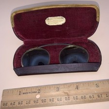 Antique Vintage Clip On Sun Glass Green with Metal Spring Bar in Calm Shell Case