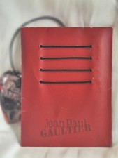 بطاقات ومقتنيات Jean Paul