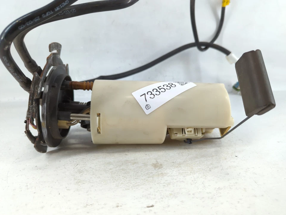 Chevrolet Cobalt 2005-2005 conjunto de bomba de combustible eléctrica de gasolina QVHTG Foto 2 de 4