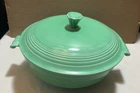 FIESTAWARE ORIGINAL GREEN LIDDED FOOTED CASSEROLE WITH HANDLES MINT 8" OLD MARK