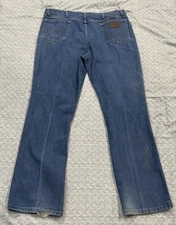 Wrangler Jeans Mens 38x32  945NAV Cowboy Bootcut Denim Western Work USA