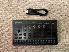 Imagen de Roland T-8 AIRA Compact Digital Drum Machine 303/808 Acid Synth w/ USB Cable