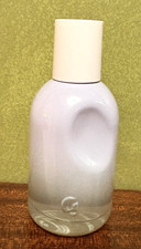 You Fleur Glossier 香水- 一款2025年新的中性香水