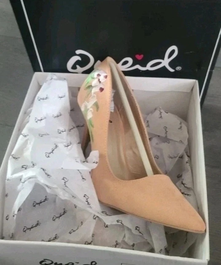 Qupid Milia-83 Blush Suede Floral Embroidered Stiletto Pumps Heels Sz 6 New - Image 3 of 4