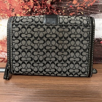 Coach Soho Logo Signature Black Canvas Bifold Vintage Wallet