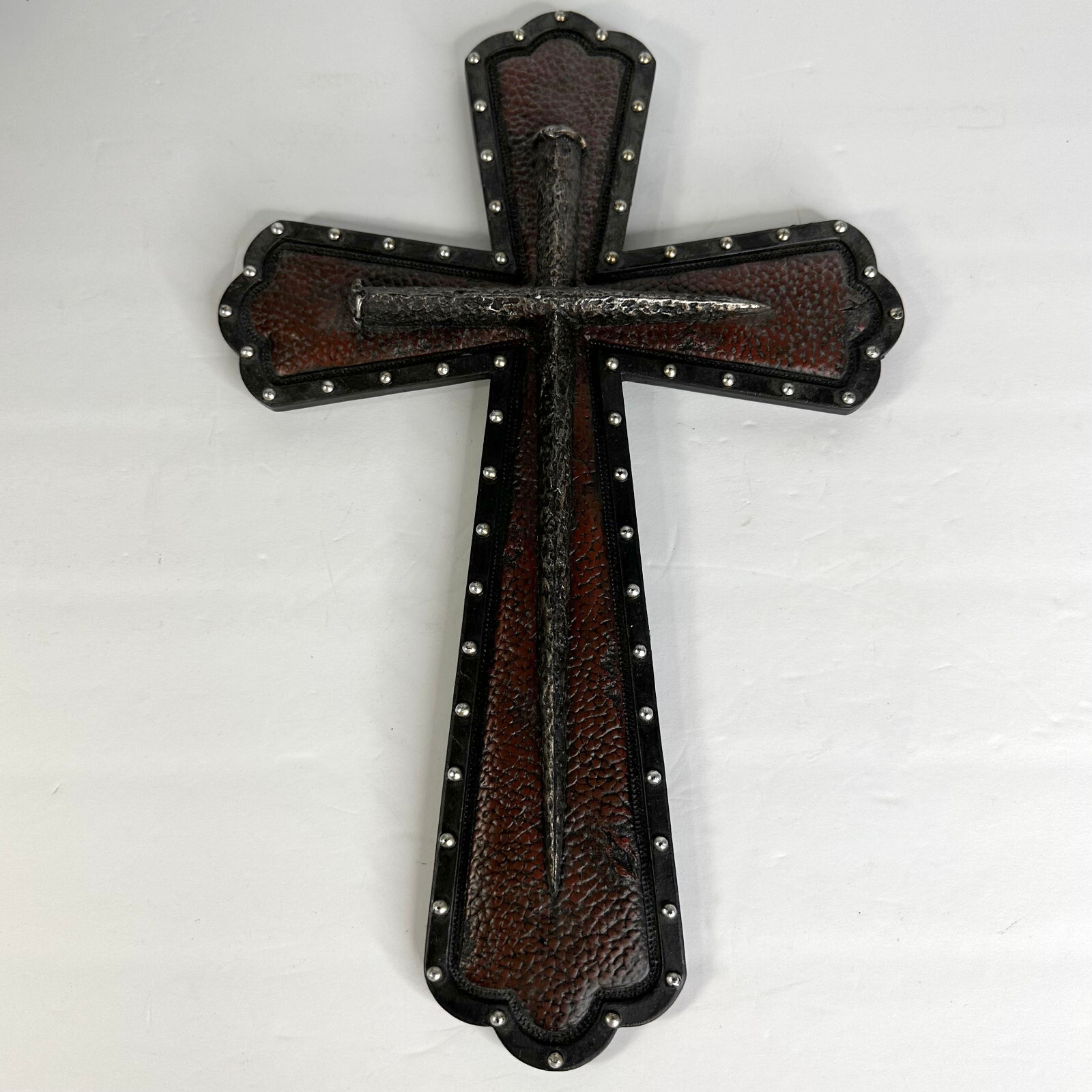 Crucifix with Metallic-type Spikes Cross