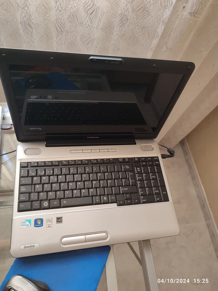 portatil toshiba Intel Pentium - Imagen 2 de 4