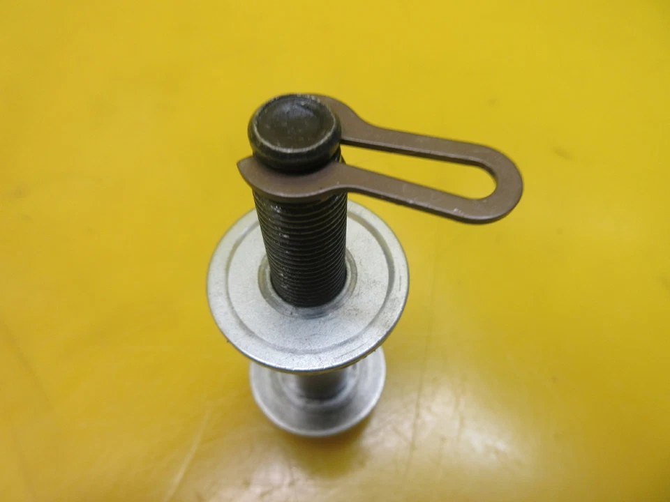 OEM 2010 YAMAHA RS VECTOR LTX GT PARAFUSO DE RACK DE BRAÇO PIVÔ DE DIREÇÃO COM CLIPE E COLARINHO - Imagem 3 de 4