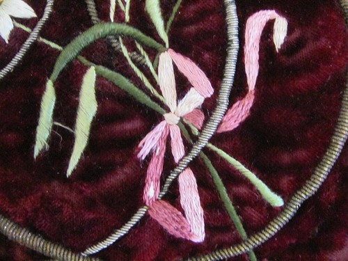 19C. ANTIQUE HAND EMBROIDERY VELVET WITH GOLD TINSEL MONOGRAM - Picture 7 of 10