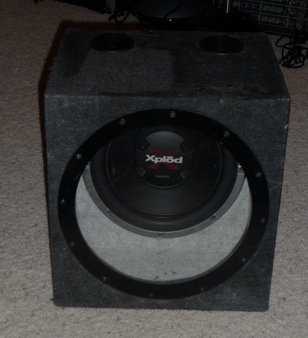 digerir Mercurio Mount Bank Sony Xplod 12 Inch Single Car Subwoofer In an Enclosure Box | eBay