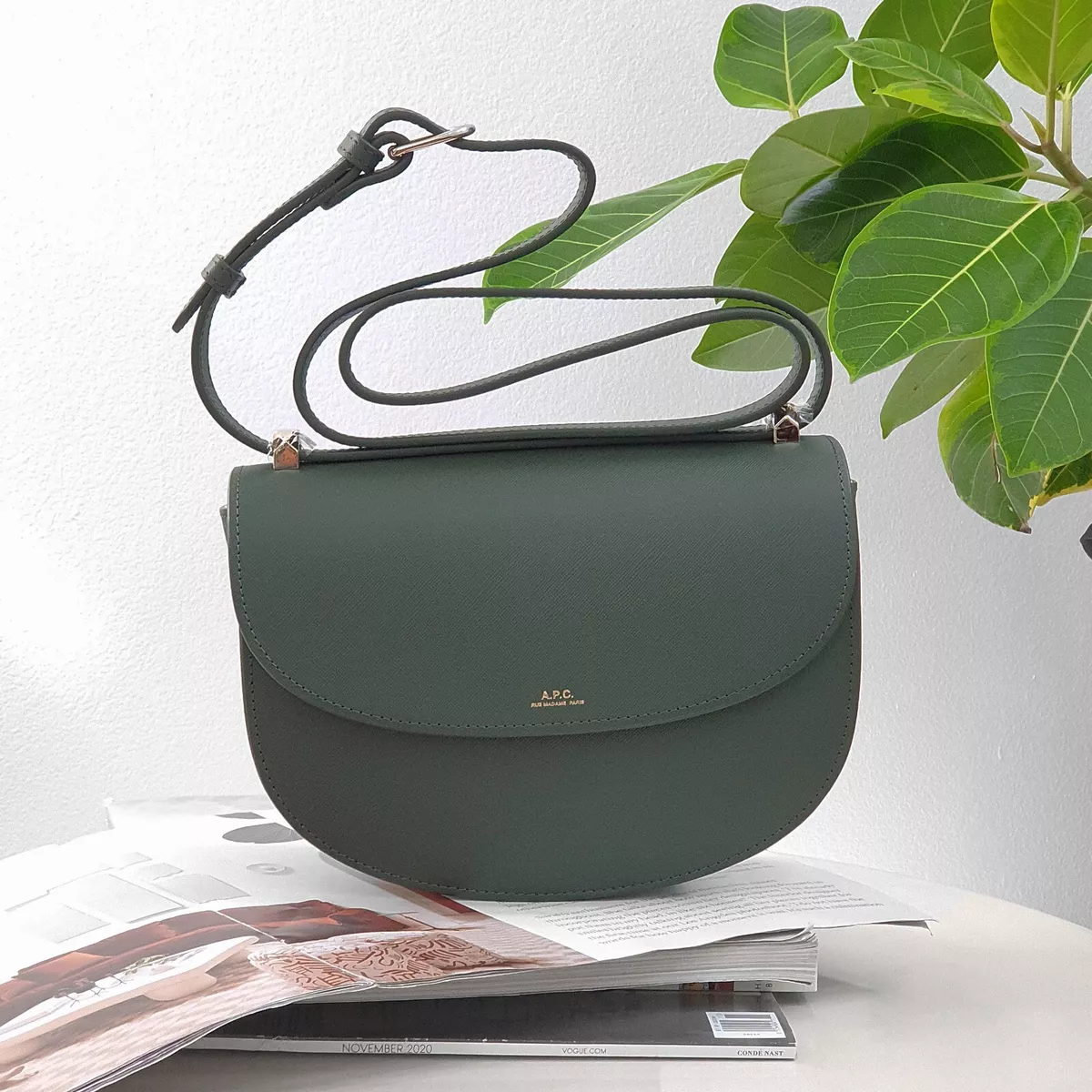 Apc clearance geneve bag