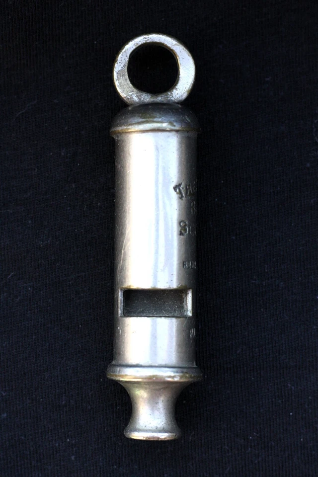 ‘THE ACME BOY SCOUTS' brass plated whistle Rd  No 540164 Hudson & Co, Birmingham - Image 3 of 4