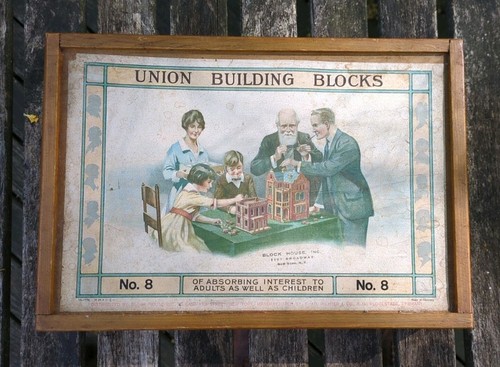 ANTIQUE UNION BUILDING BLOCKS PLAY SET # 8 MADE IN GERMANY
