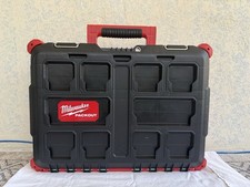 Milwaukee PACKOUT 22 in Medium Tool Box 48-22-8424 W/ Husky Foam Insert
