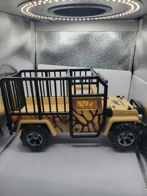 WORKS 2021 Animal Planet Plastic Safari Vehicle Jeep Kids Toy Tv Channel 12 