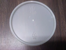 WinCup Foam Plastic Lids for 8 Oz 100 Ct White