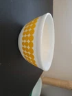 Vintage Pyrex Mixing Nesting Bowl Yellow Dots 402 1.5qt