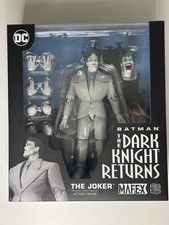MAFEX No.124 THE JOKER The Dark Knight Returns TDKR Action Figure DC