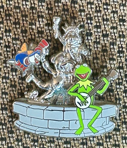 Hidden Disney Muppet Vision 3D Kermit Miss Piggy Fountain Waldo LE 2500 Pin