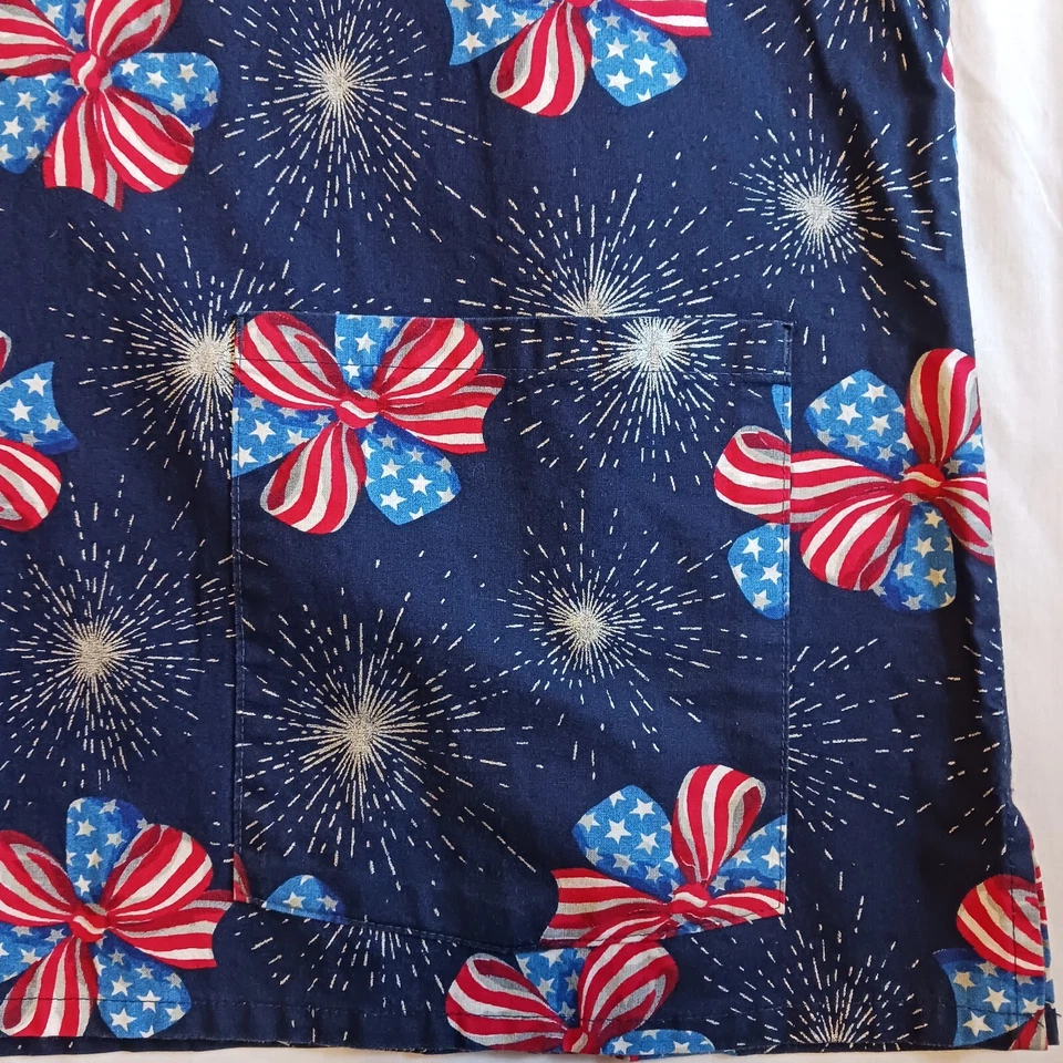 4 piezas Exfoliantes Landau Para Mujer L 4 Prendas para el torso Floral Bandera Caballo Mariposa Enfermería Foto 3 de 4