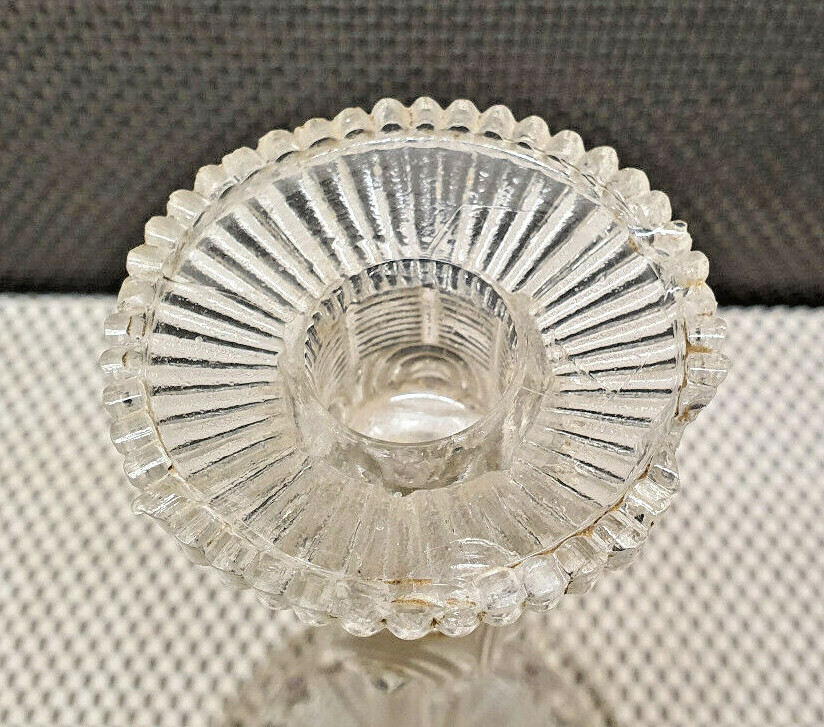 Grand bougeor ancen en verre moulé cannelé par BrocAndPop | Bougeors
