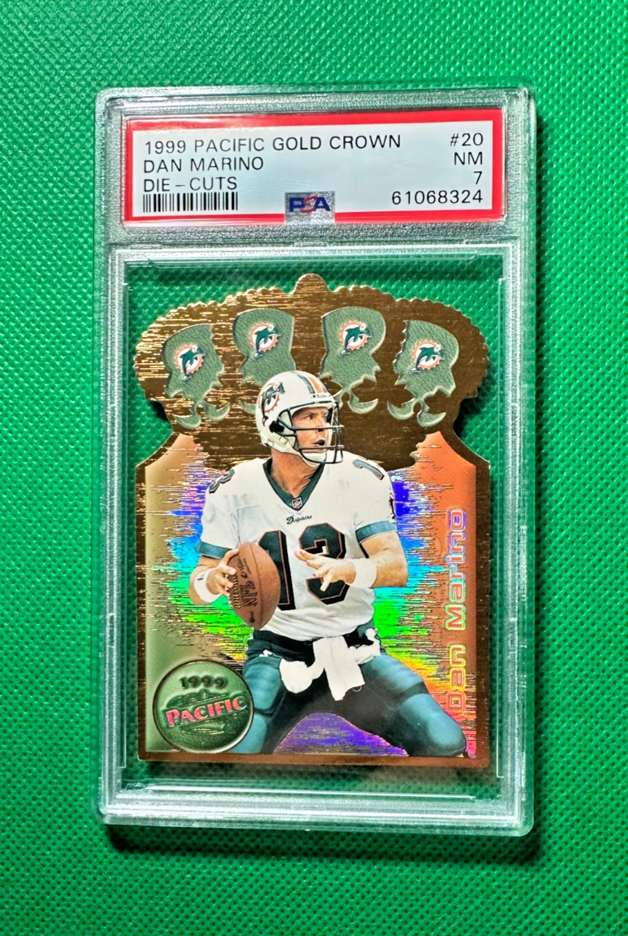 DAN MARINO 2/2 Pacific Gold Crown Die-Cuts PSA 7 SUPER (RARE) 1999 Last Year view 5