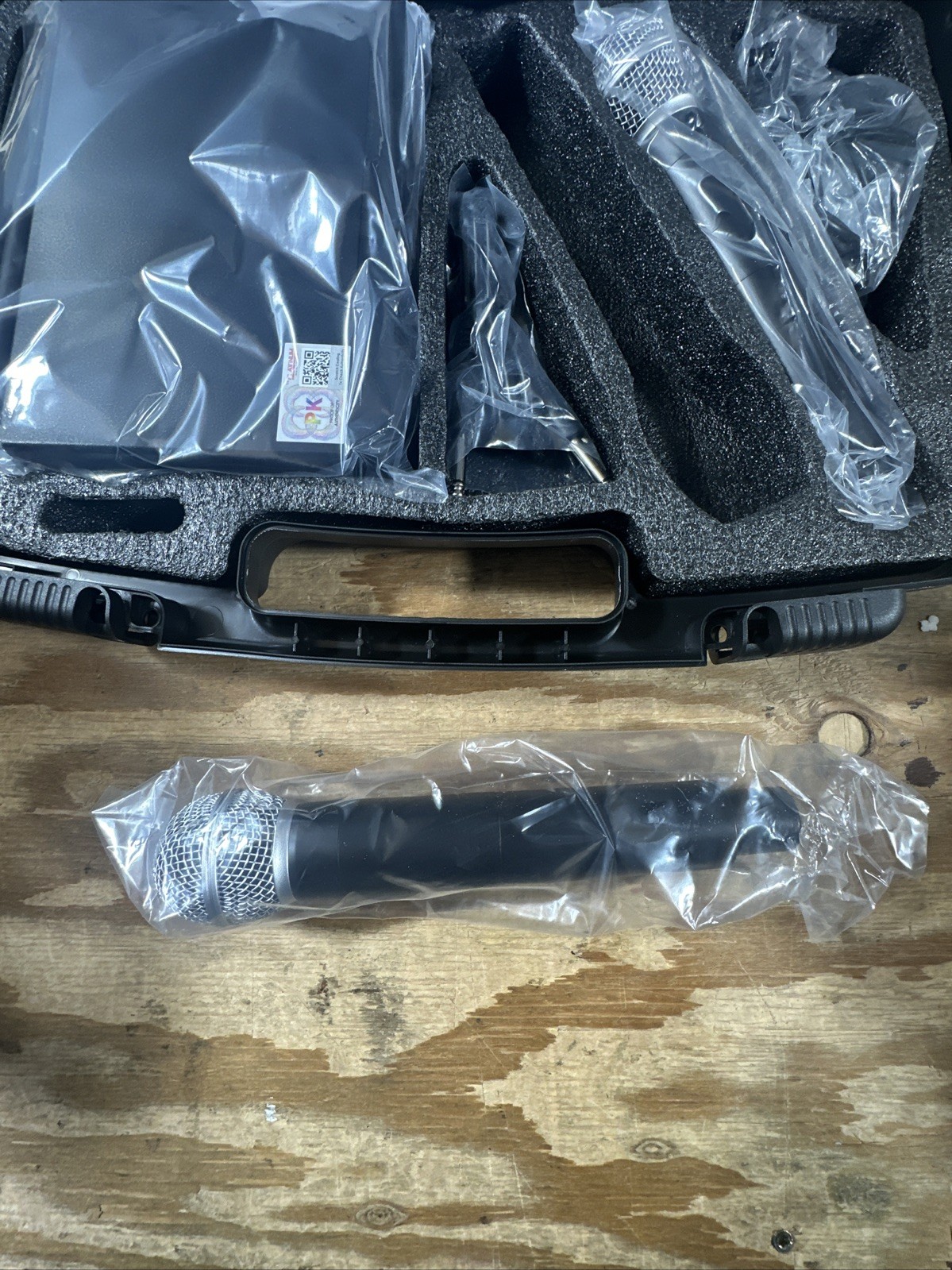 Professional 2 Channel UHF Wireless Dual Microphone Cordless Handheld Mic System