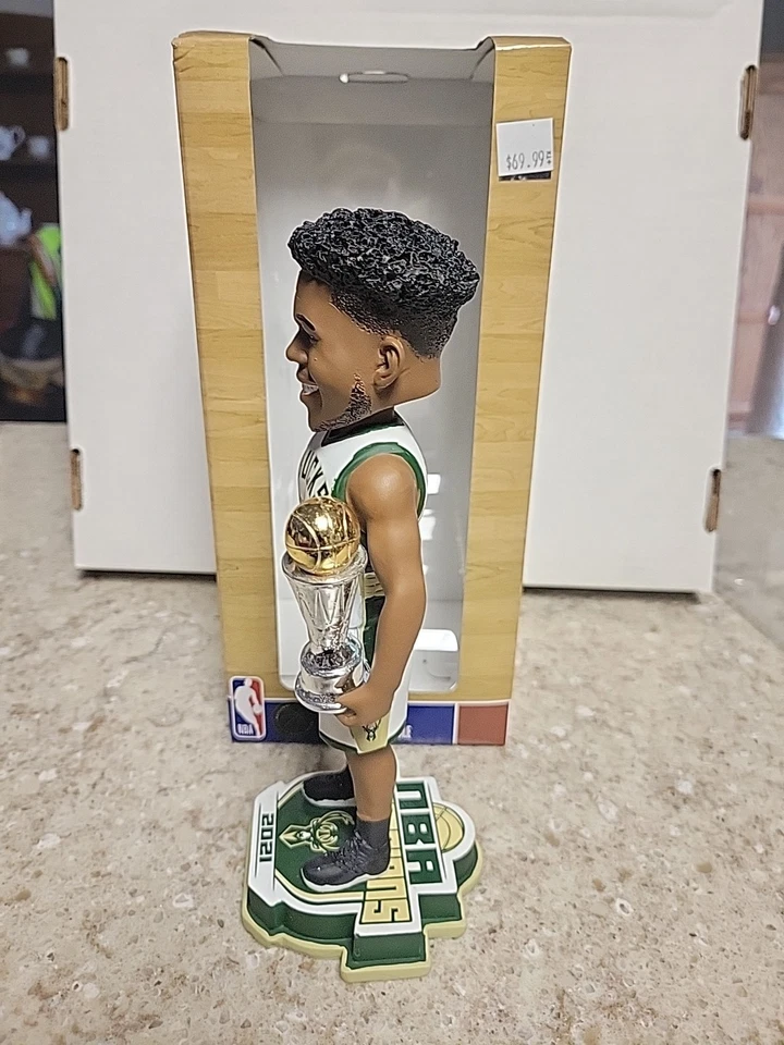 Giannis Antetokounmpo Finales NBA Jugador Más Valioso Bobblehead Milwaukee Bucks FOCO Foto 2 de 4