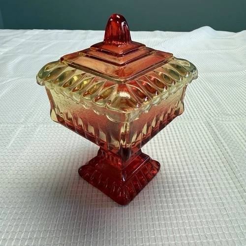 Vtg Amberina Jeanette Glass Square Pedestal Scalloped Edge Candy Dish  Carnival
