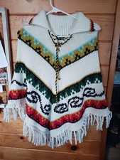 Vintage 70s Womens Knit Fringe Shawl Poncho Boho Hippie