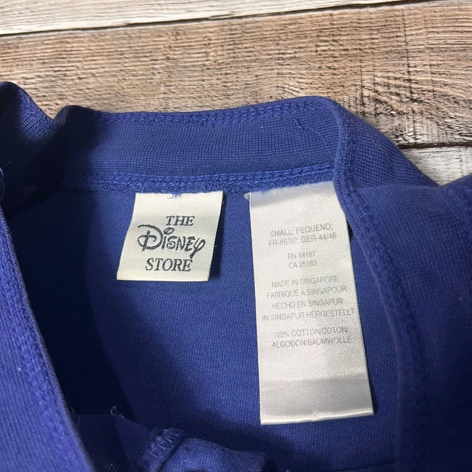 Camisa Fantasia Mickey Adulto Pequeña Azul Disney Store Henley Escoba Bordada Foto 4 de 4