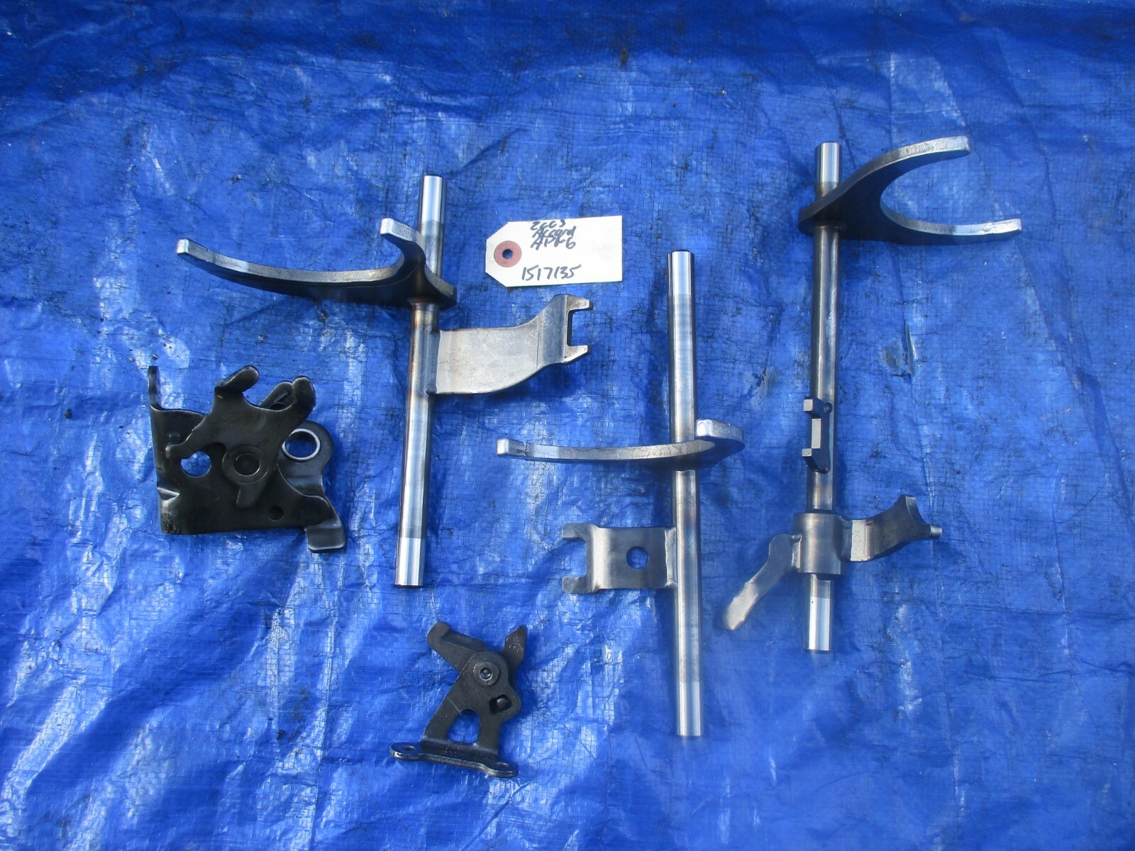 0304 Honda Accord base APG6 manual transmission shift forks selectors